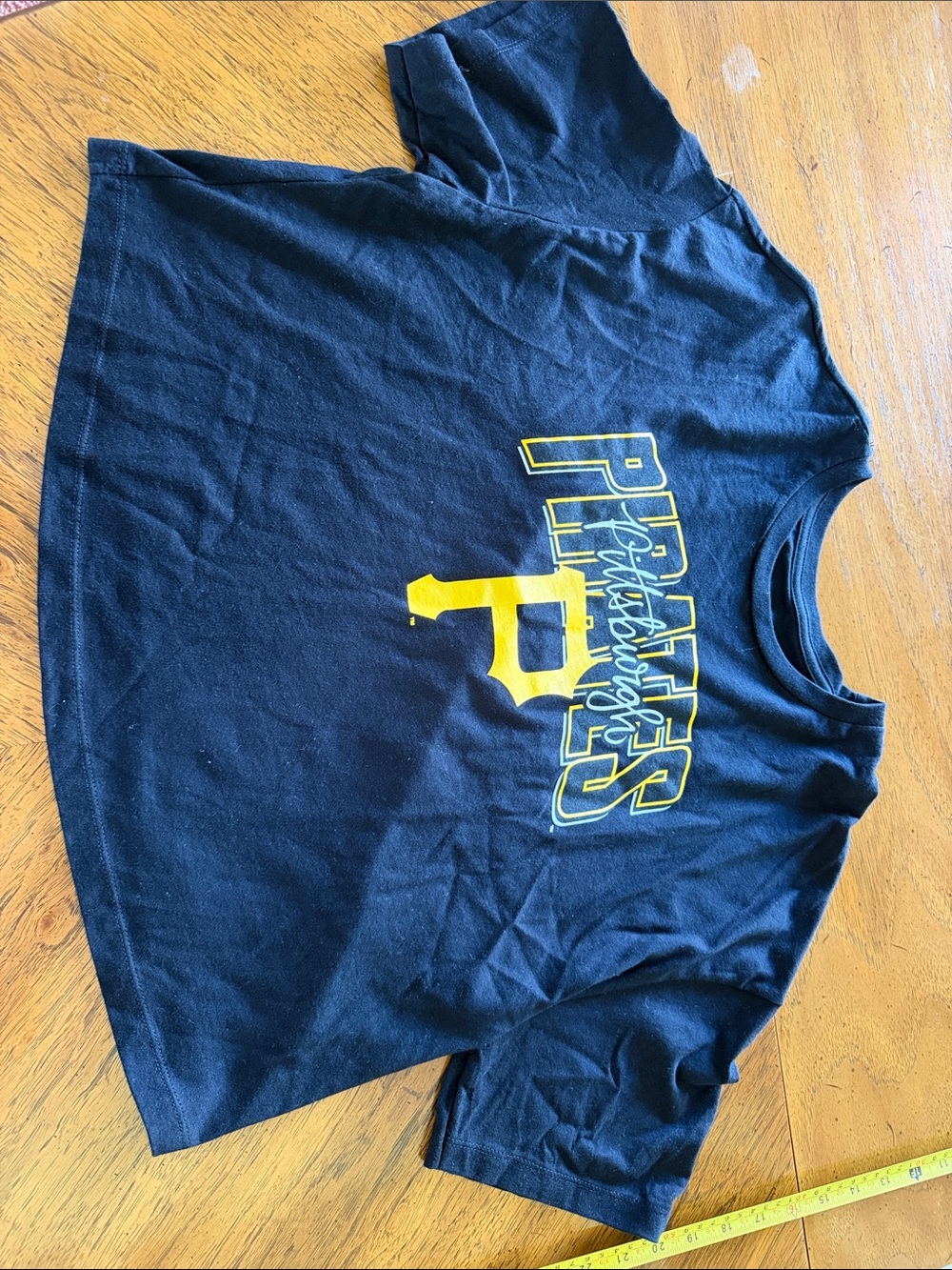 Pittsburgh Pirates crop tee